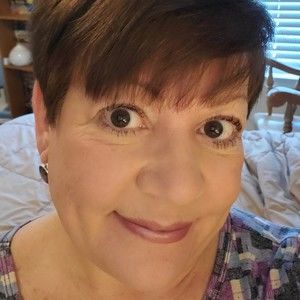 Meet your Posher, Posh